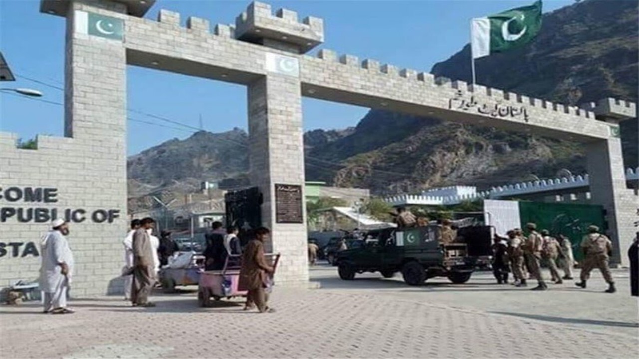 اعزام هیئتی از وزارت اقتصاد طالبان به مرز تورخم