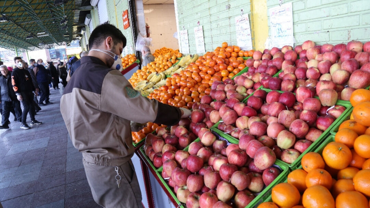 میوه‌های نوبرانه با قیمت‌های بالا در بازار