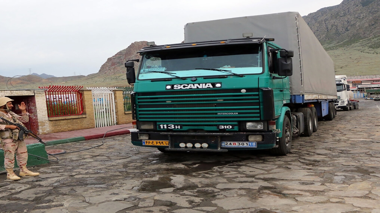 افزایش ۱۶ درصدی تردد کامیون‌های ایرانی و  خارجی از پایانه نوردوز