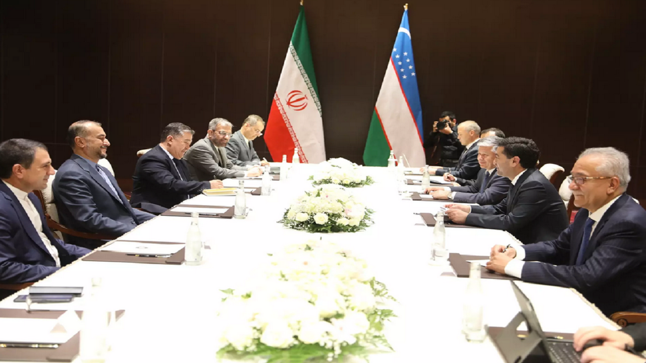 دیدار و گفتگوی وزرای امور خارجه جمهوری اسلامی ایران و جمهوری ازبکستان