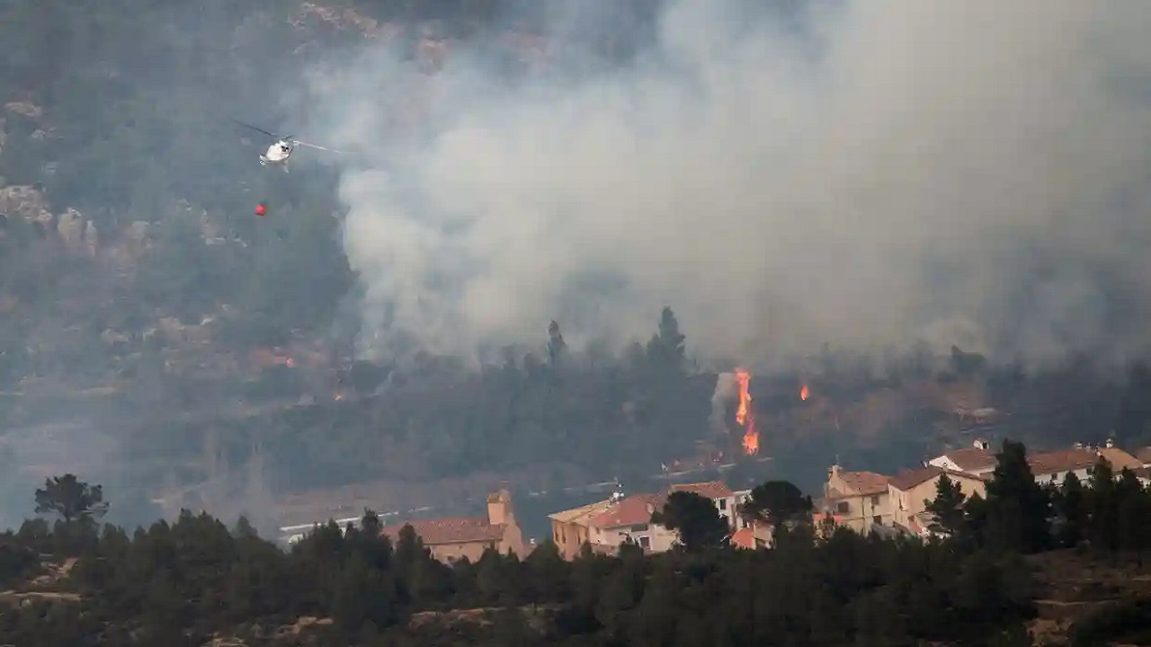 گسترش آتش‌سوزی در جنگل‌های اسپانیا