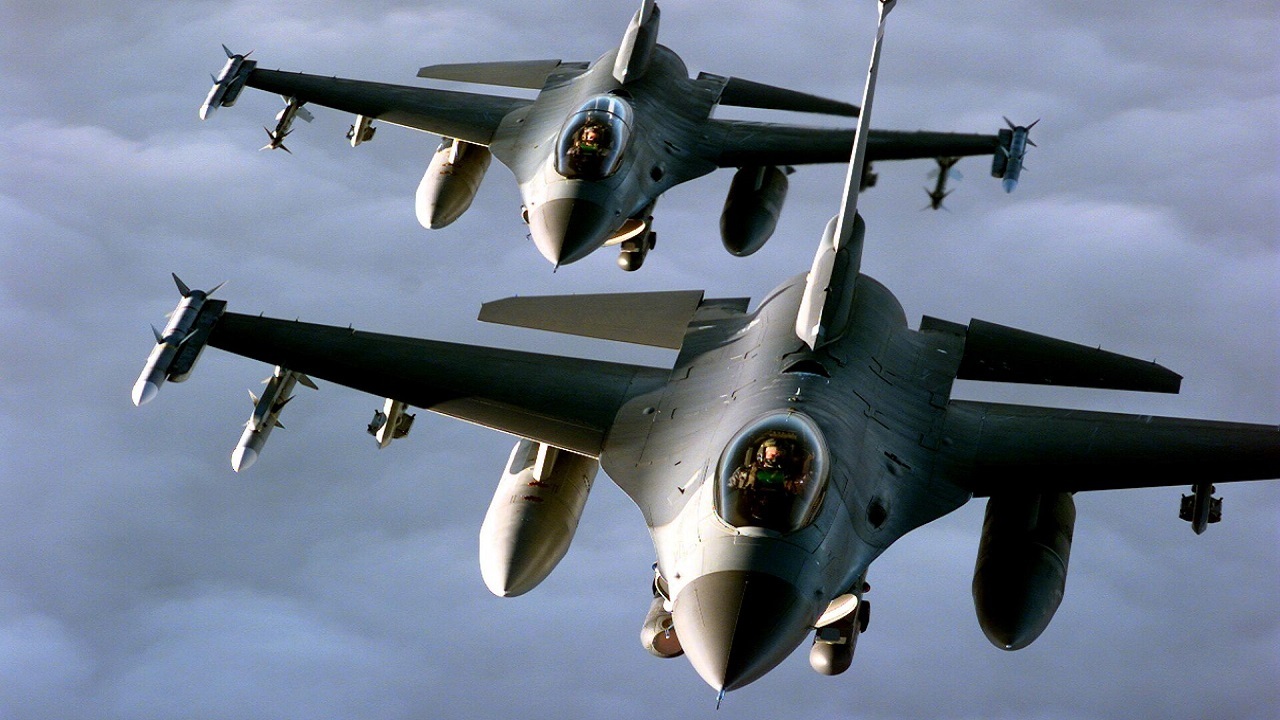 پرواز جنگنده‌های آمریکا بر فراز بوسنی برای هشدار به جدایی‌طلبان صرب