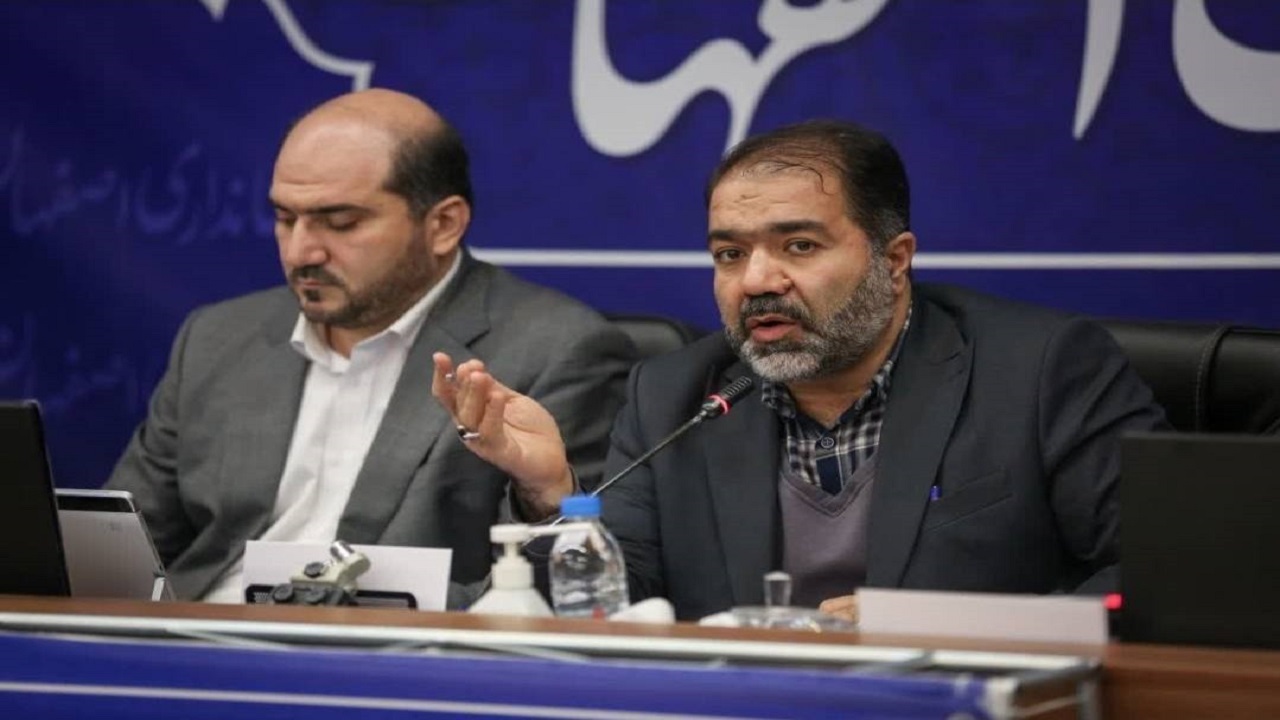 مجموعه‌های دولتی مکلف به پیگیری کاهش آلودگی هوای اصفهان شدند