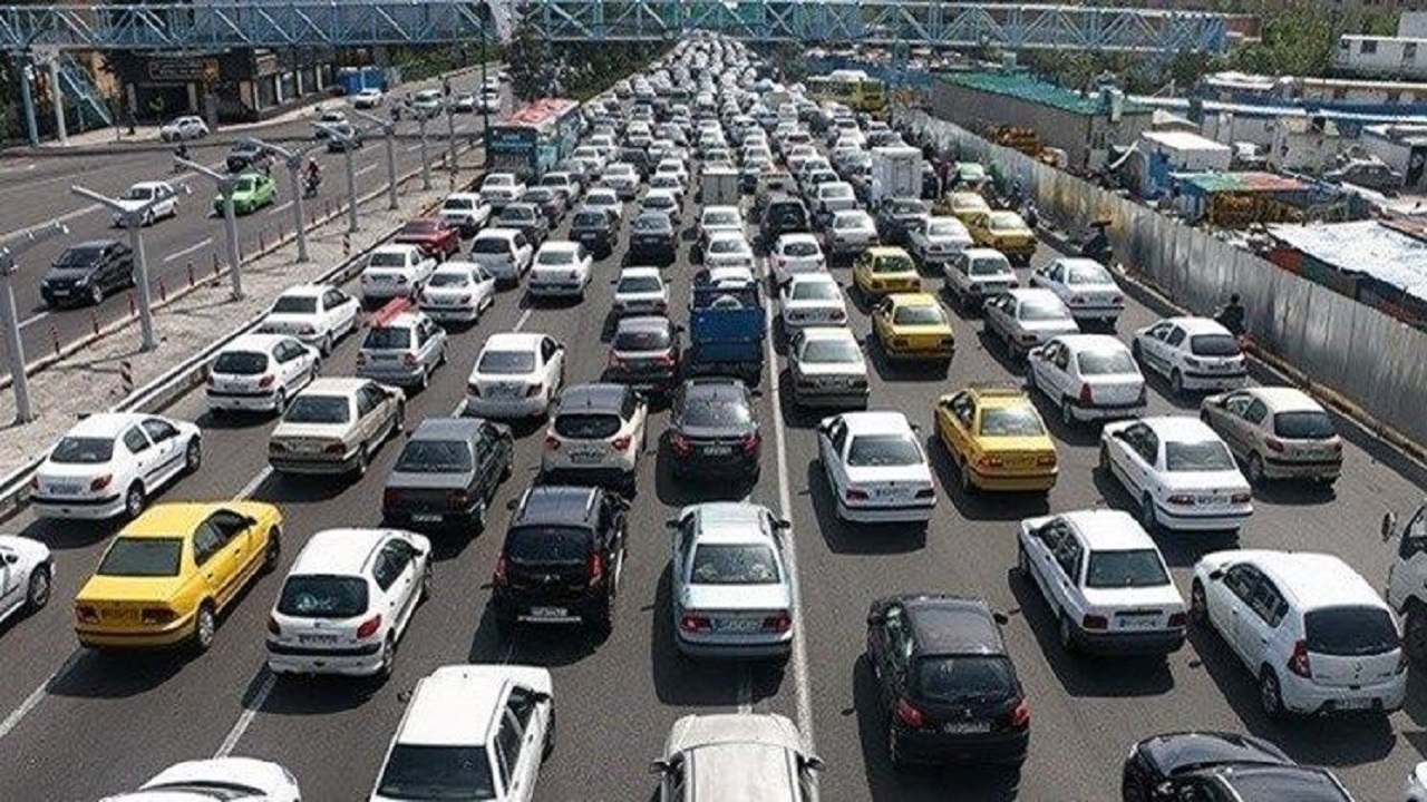 وضعیت ترافیک  در آزاد راه کرج - تهران در روز یکشنبه اول بهمن