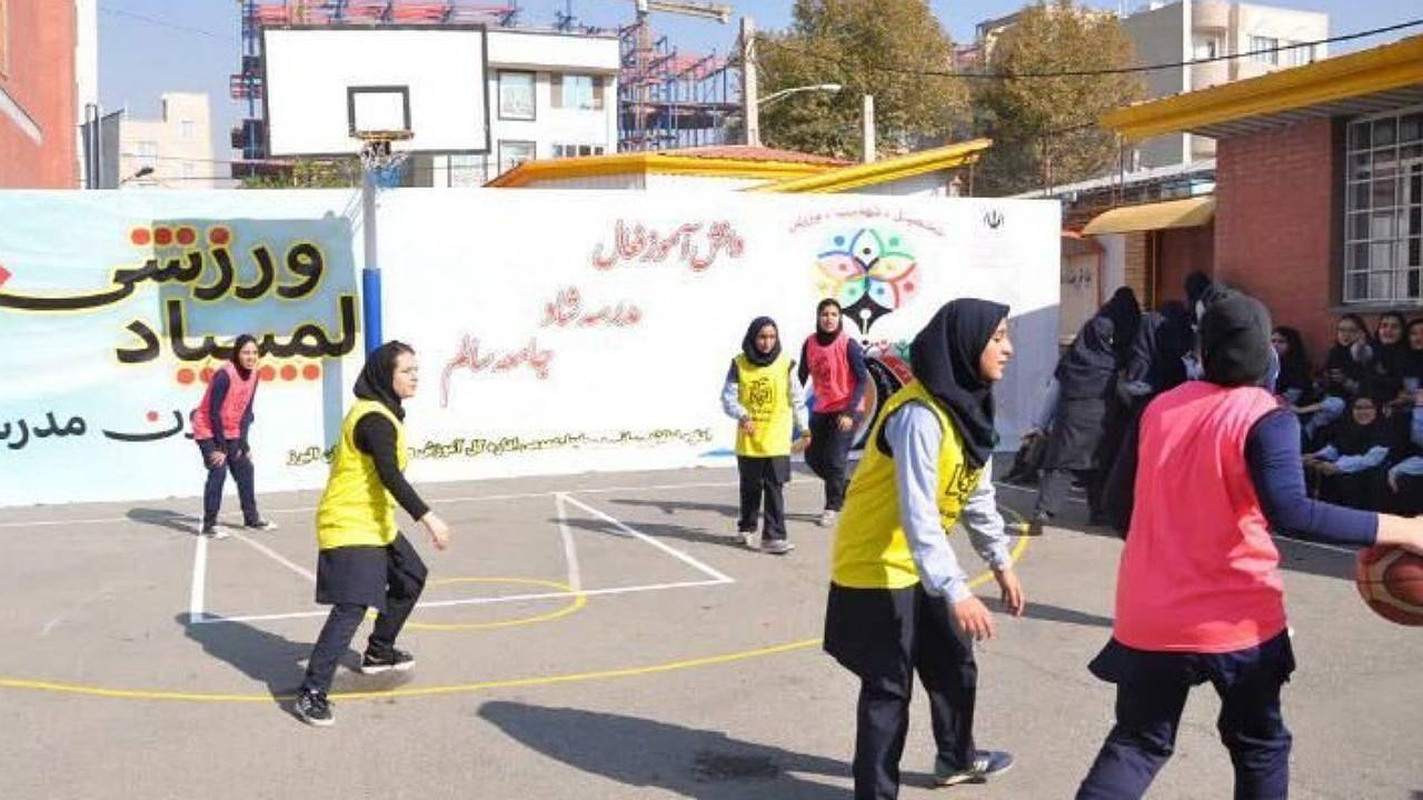 بهره برداری از ۷۲ هزار متر مربع فضای ورزشی درون مدرسه‌ای در کرمان