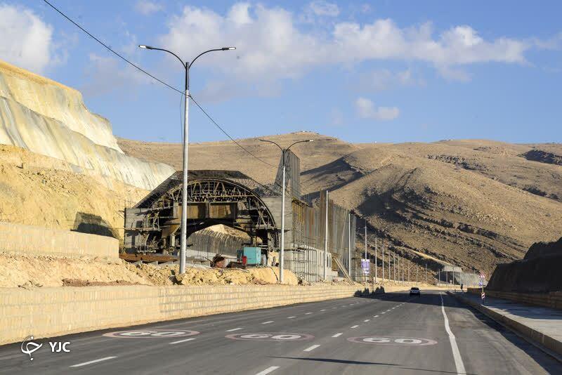 پروژه بزرگراه آیت‌الله حائری محور مواصلاتی در شمال شهر شیراز محسوب می‌شود