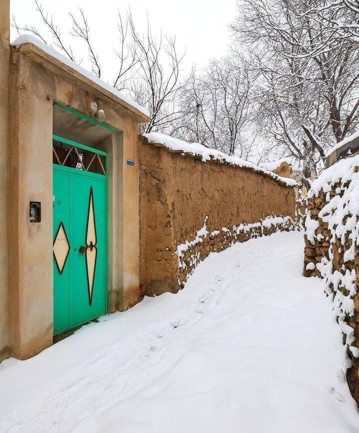 منظره زمستانی در روستا