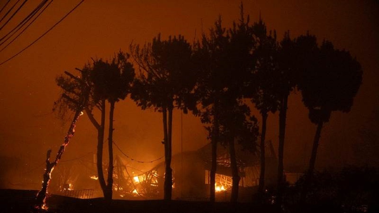 دست‌کم ۴۶ نفر در آتش‌سوزی‌های جنگلی شیلی جان باختند + تصاویر