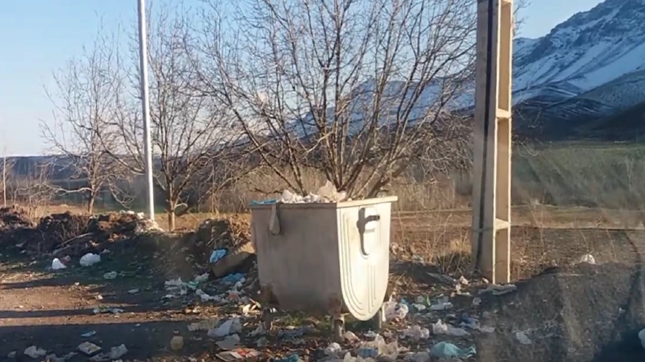 انباشت زباله و برهم ریختگی طبیعت در روستا‌های شهرستان هرسین + فیلم