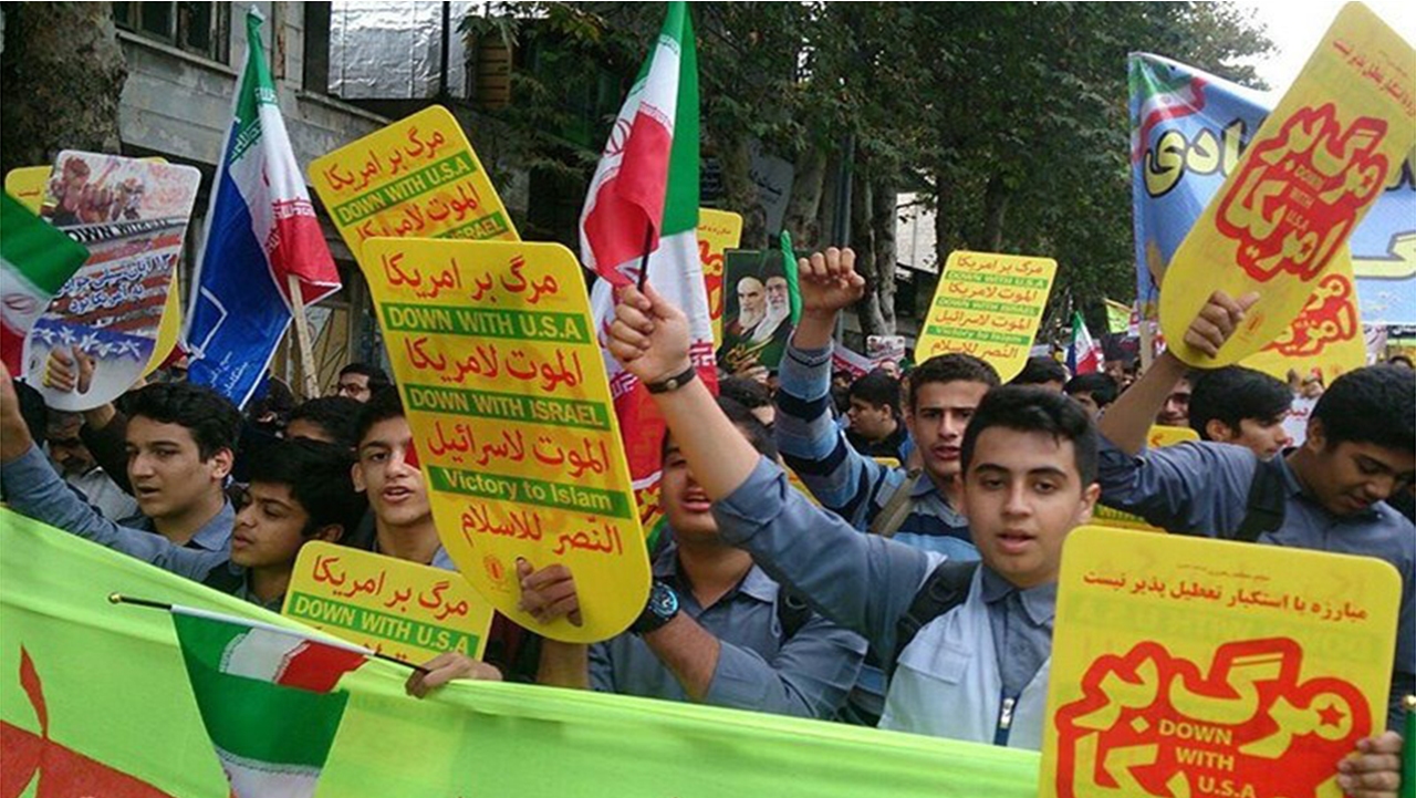فریاد مرگ بر آمریکا و اسرائیل در شیراز طنین انداز شد + فیلم و تصاویر