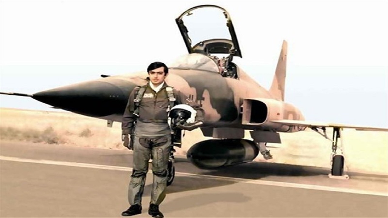 خلبان ایرانی که صدام دستور به دونیم تقسیم کردنش را داده! + فیلم
