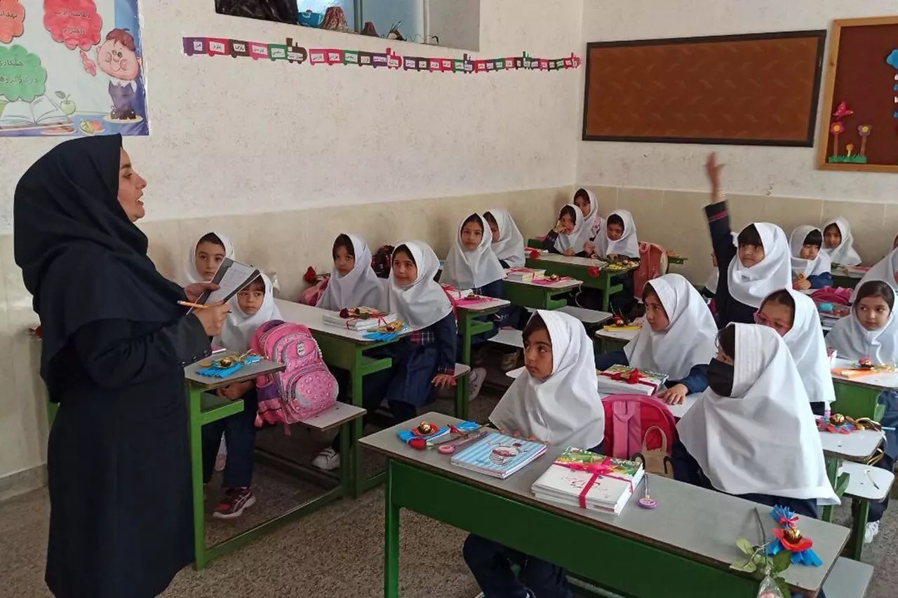 استان اردبیل نیاز به ۶ هزار و ۸۰۰ کلاس درس جدید دارد