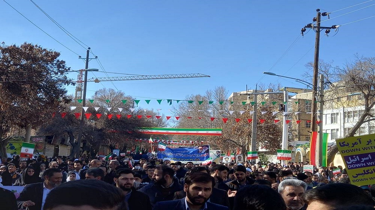 تصاویری ماندگار از راهپیمایی یوم الله ۲۲ بهمن در کرمانشاه