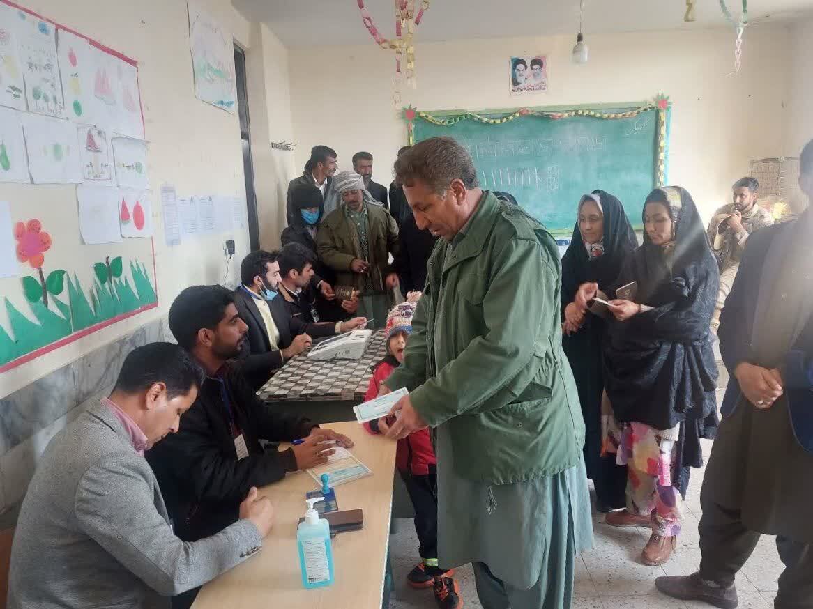 مشارکت گرم ، در روز سرد زمستانی