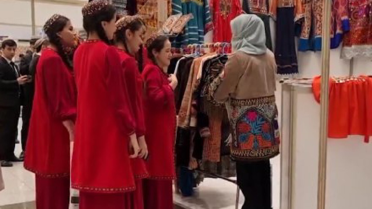نمایشگاه تولیدات افغانستان در عشق‌آباد