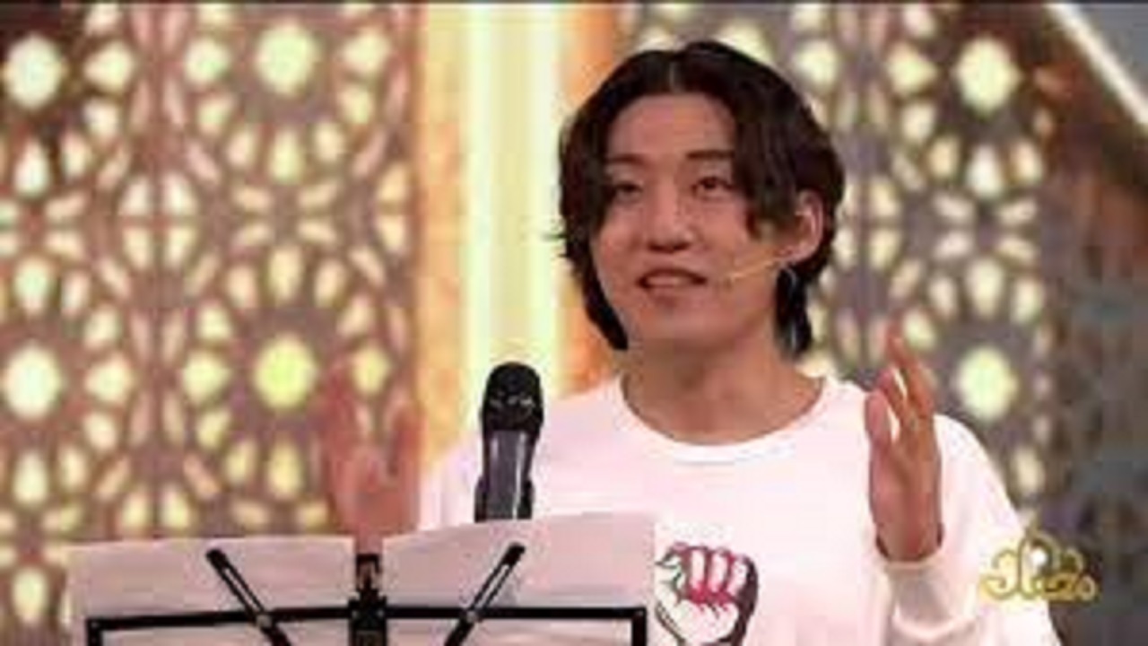 آموزش خواننده معروف کره‌ای به قاری قرآن + فیلم