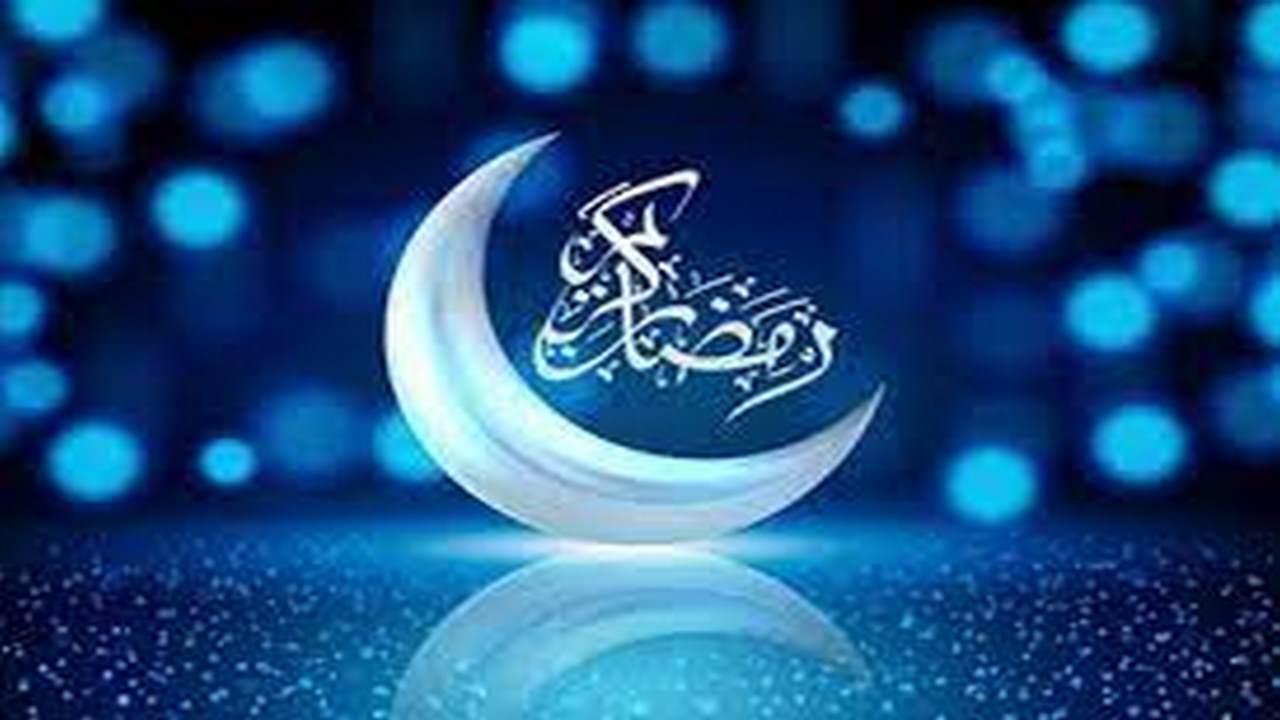 در ماه رمضان نور قرآن در جامعه منتشر شود