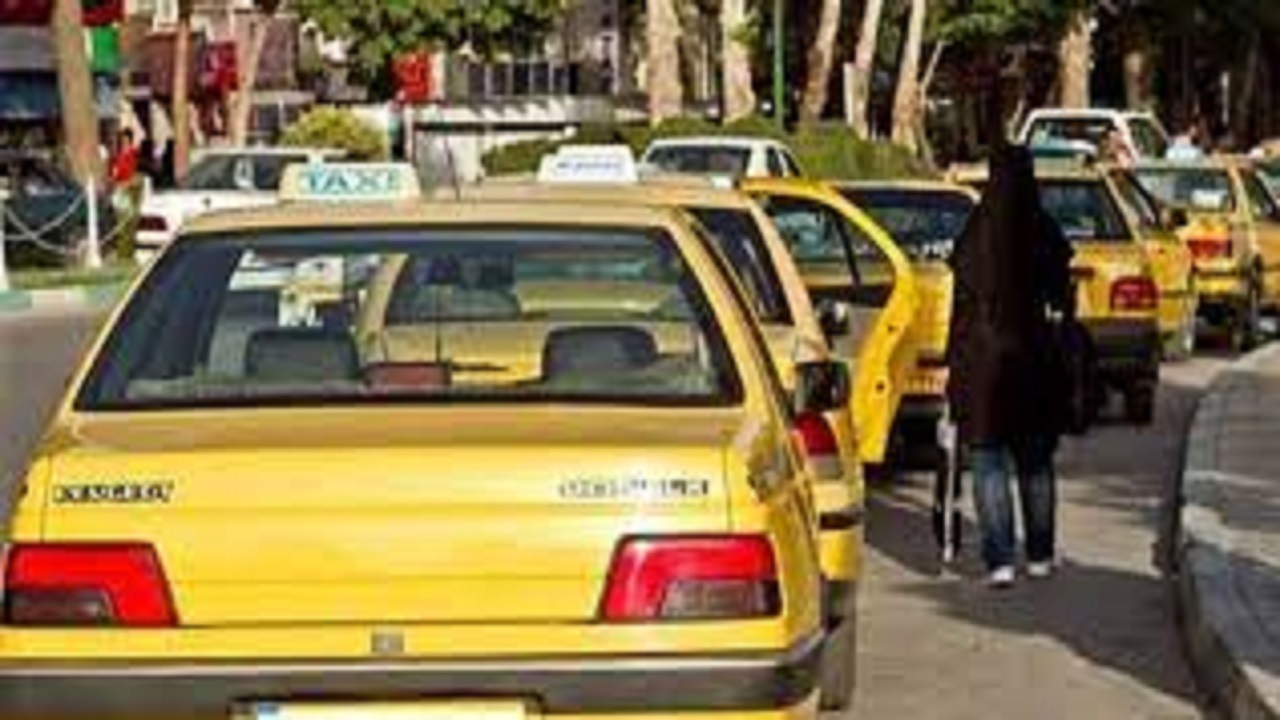 عدم واقعی سازی نرخ کرایه تاکسی، ظلم به تاکسیرانان است