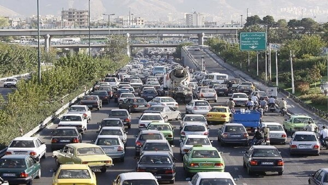 وضعیت ترافیکی محور‌های منتهی به بهشت زهرا (س) در آخرین جمعه سال