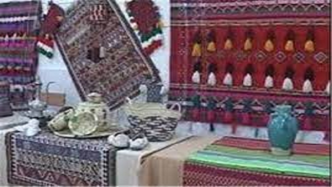 گشایش نمایشگاه صنایعی دستی در مسجد کبود