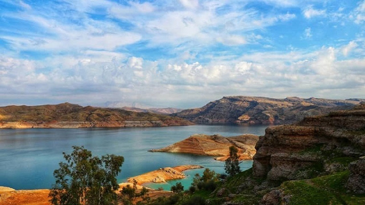 دریاچه سد دز، یکی از زیباترین دریاچه‌های خوزستان + فیلم