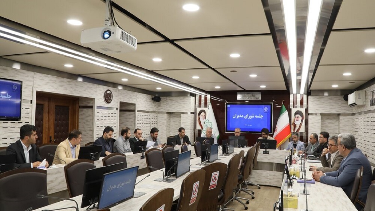 تحقق ۱۰۰ درصدی هدف‌گذاری ۱۴۰۲ در اجرای آسفالت و اصلاح تقاطع‌های تهران