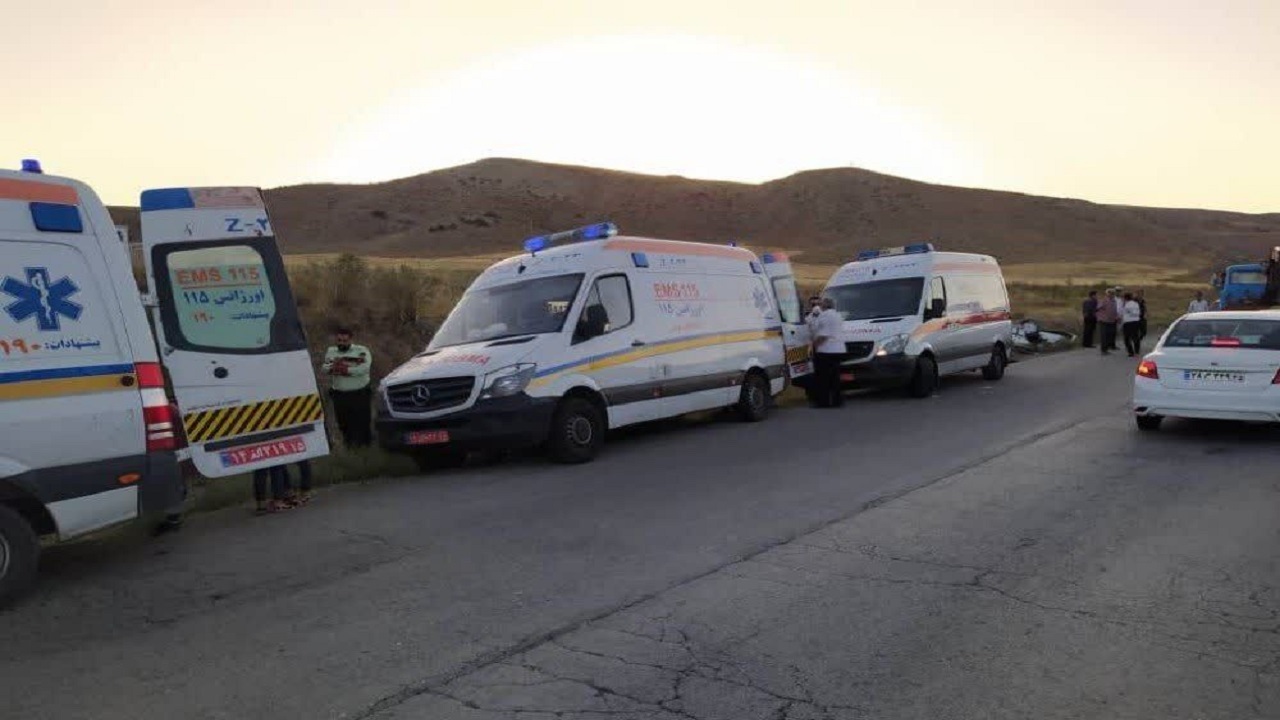 واژگونی خودروی سواری در کاشان  با سه کشته و ۲ مجروح