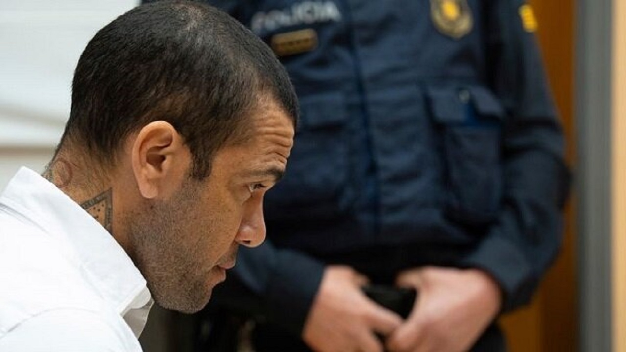 دنی‌آلوز به 4.5 سال زندان محکوم شد