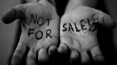 - آمریکا؛ کشوری با بدترین آمار قاچاق انسان