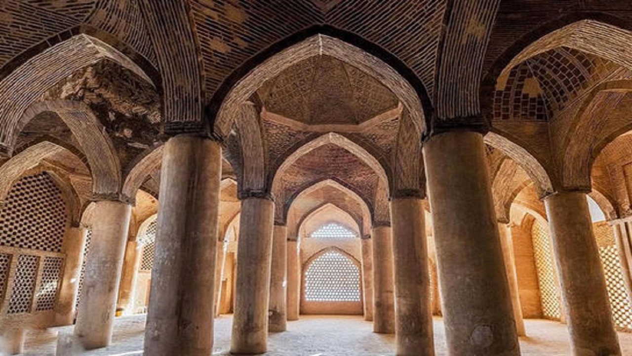 وقتی شأن مسجد جامع عتیقِ اصفهان نادیده گرفته می شود