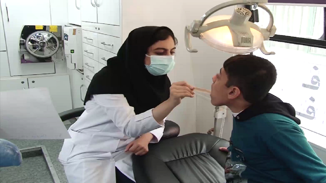 ویزیت رایگان دندانپزشکی در هریس