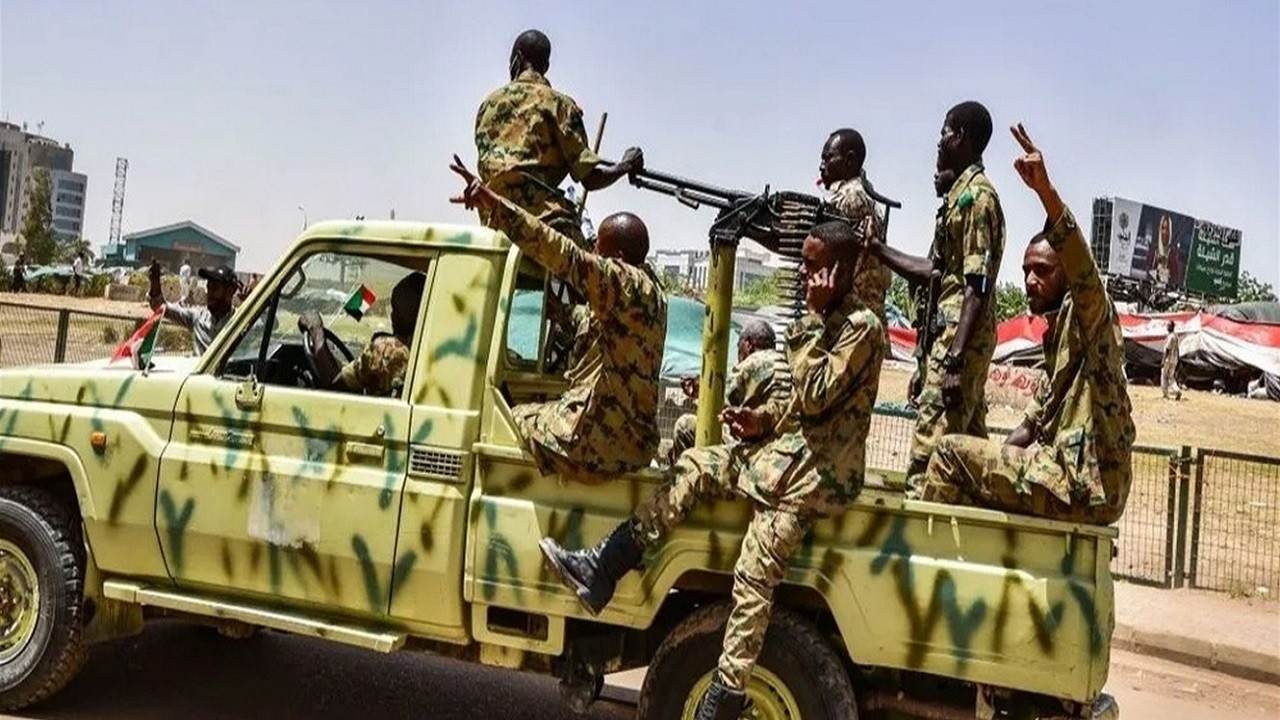 بمباران مواضع نیرو‌های واکنش سریع در سودان/کشته شدن ۳۰۳ غیرنظامی