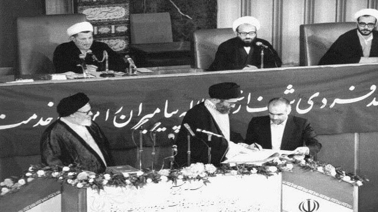 به بهانه انتخاب نخستین رهبر جمهوری اسلامی پس از رحلت امام خمینی (ره)