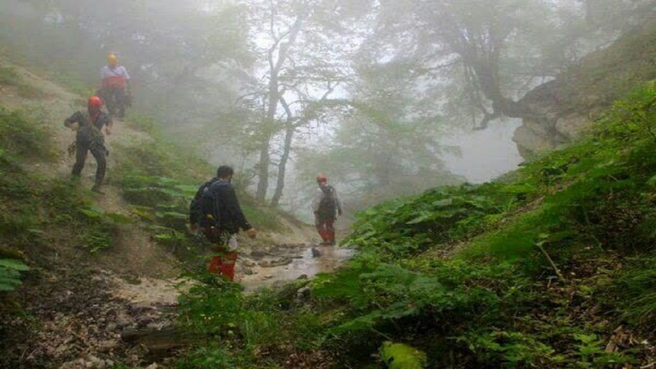 پیدا شدن ۱۷ فرد گمشده در ارتفاعات آستارا