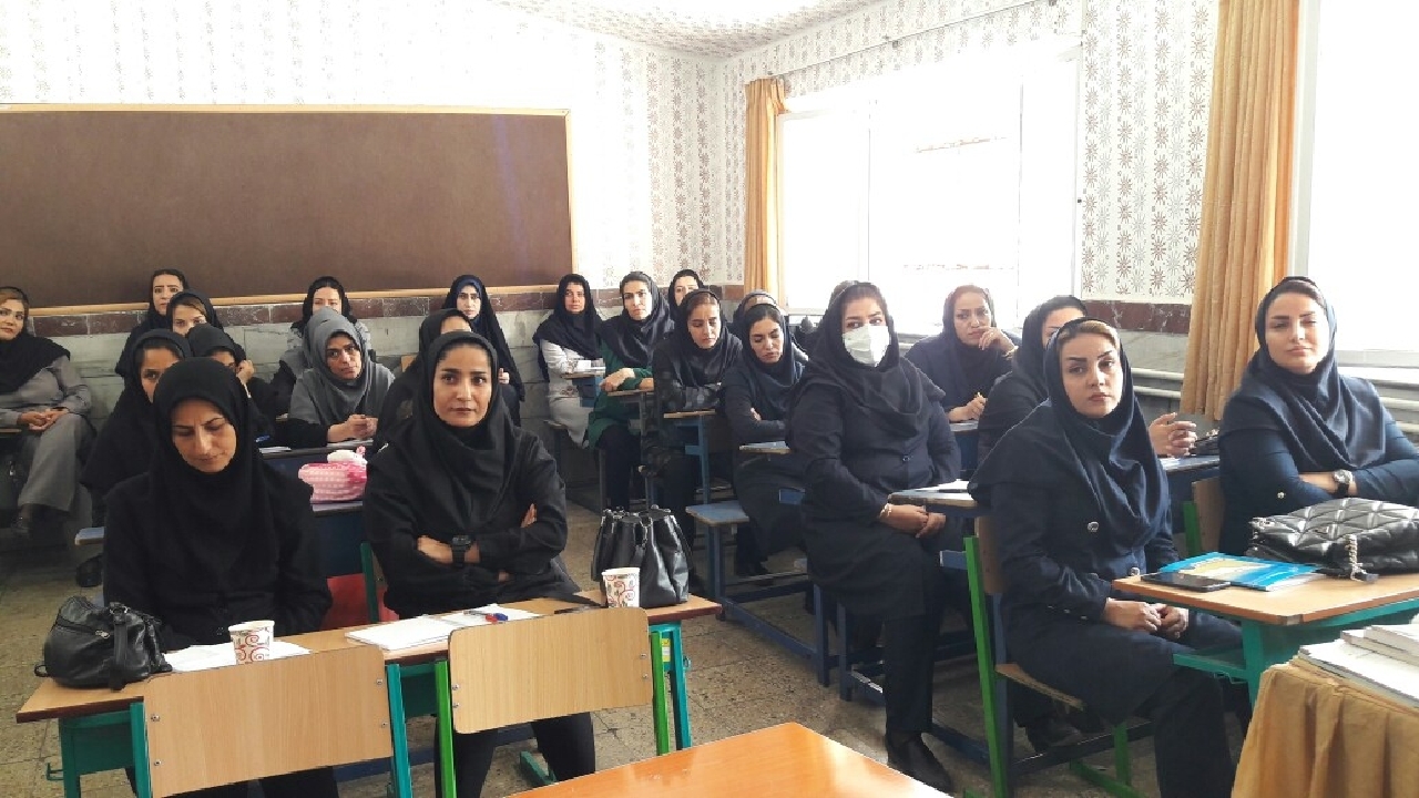 شرکت ۹۹۰ نفر از آموزش دهندگان در دوره توانمند سازی کردستان