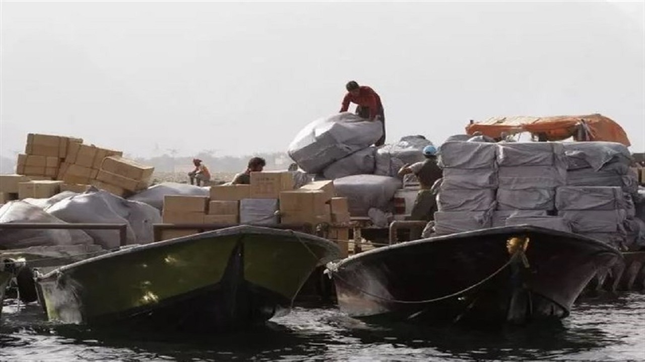 توقیف یک شناور حامل ۱۵ میلیارد تومان کالای قاچاق در استان بوشهر