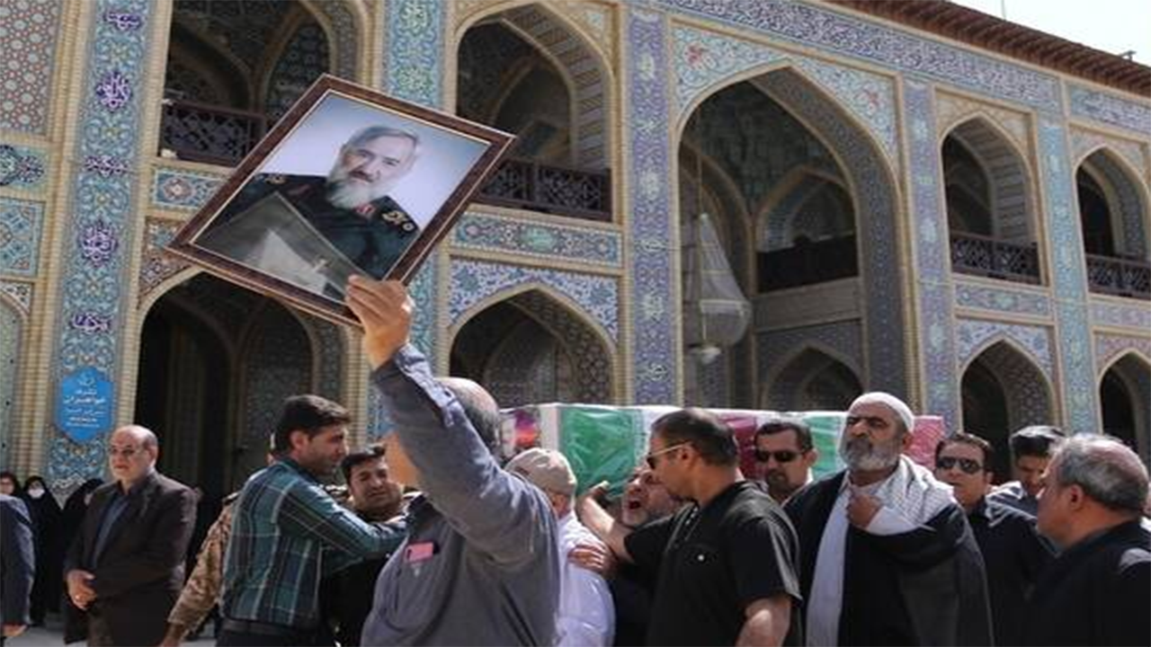 پیکر جانباز شهید بازیار در شیراز تشییع شد