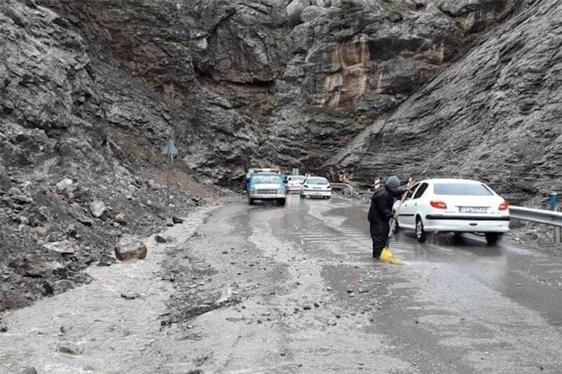 بازگشایی سه منطقه مسدود شده در جاده کرج - چالوس