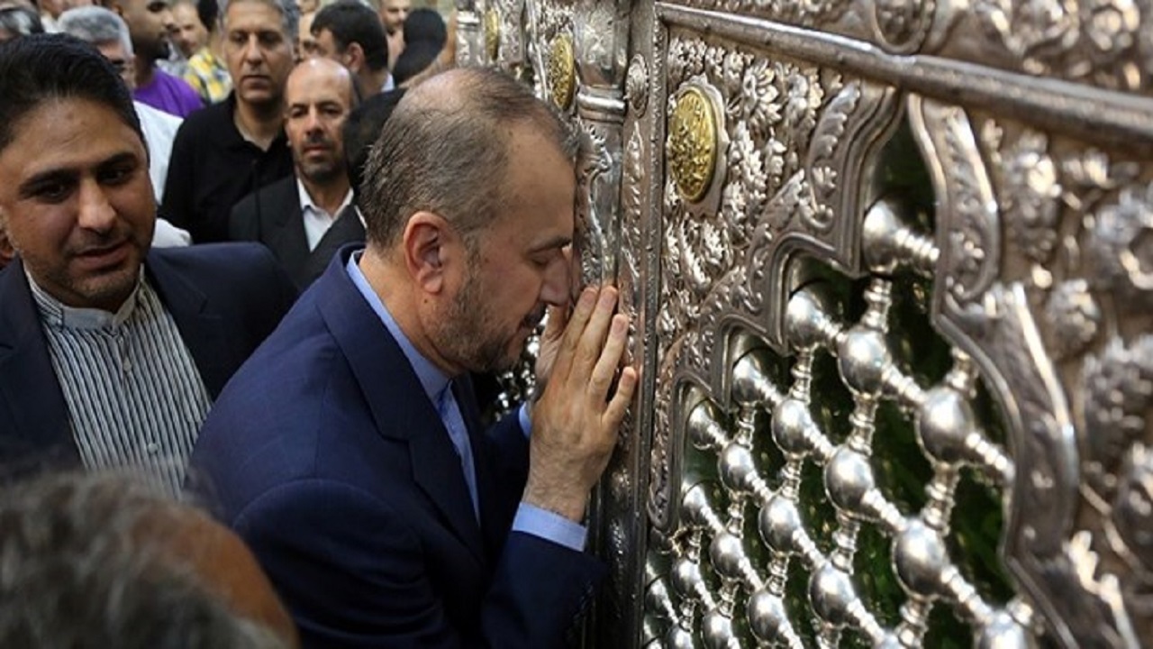 وزیر امور خارجه حرم حضرت معصومه (س) را زیارت کرد+تصاویر