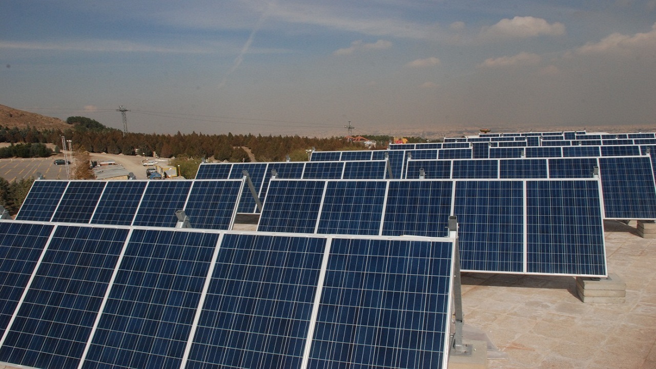 نیروگاه خورشیدی ۲۰۰ کیلوواتی در استان بوشهر به بهره برداری رسید