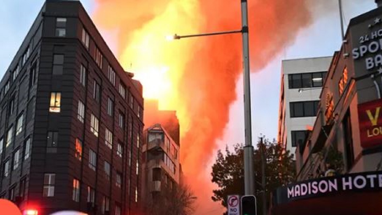 آتش سوزی گسترده در سیدنی استرالیا+ تصاویر