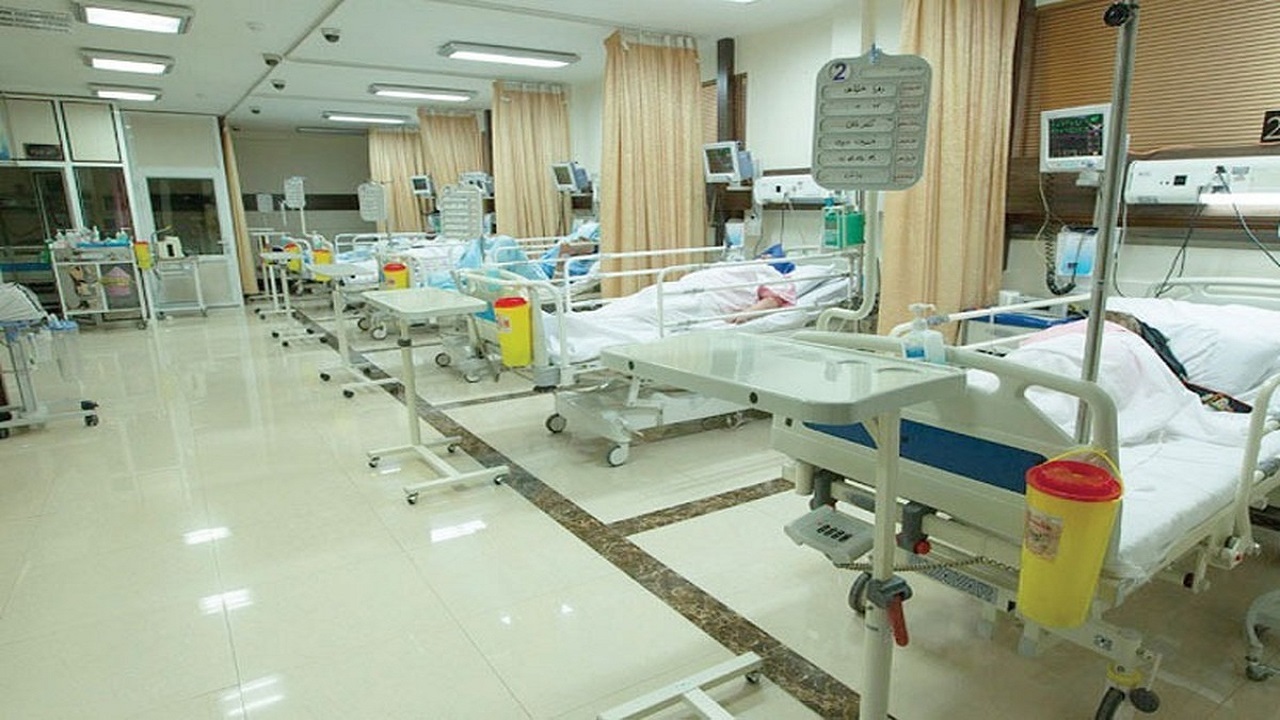 ۴ ماه انتظار برای پرتودرمانی در بیمارستان امید مشهد/ کمبود تخت بستری، بیماران سرطانی را ناامید می کند
