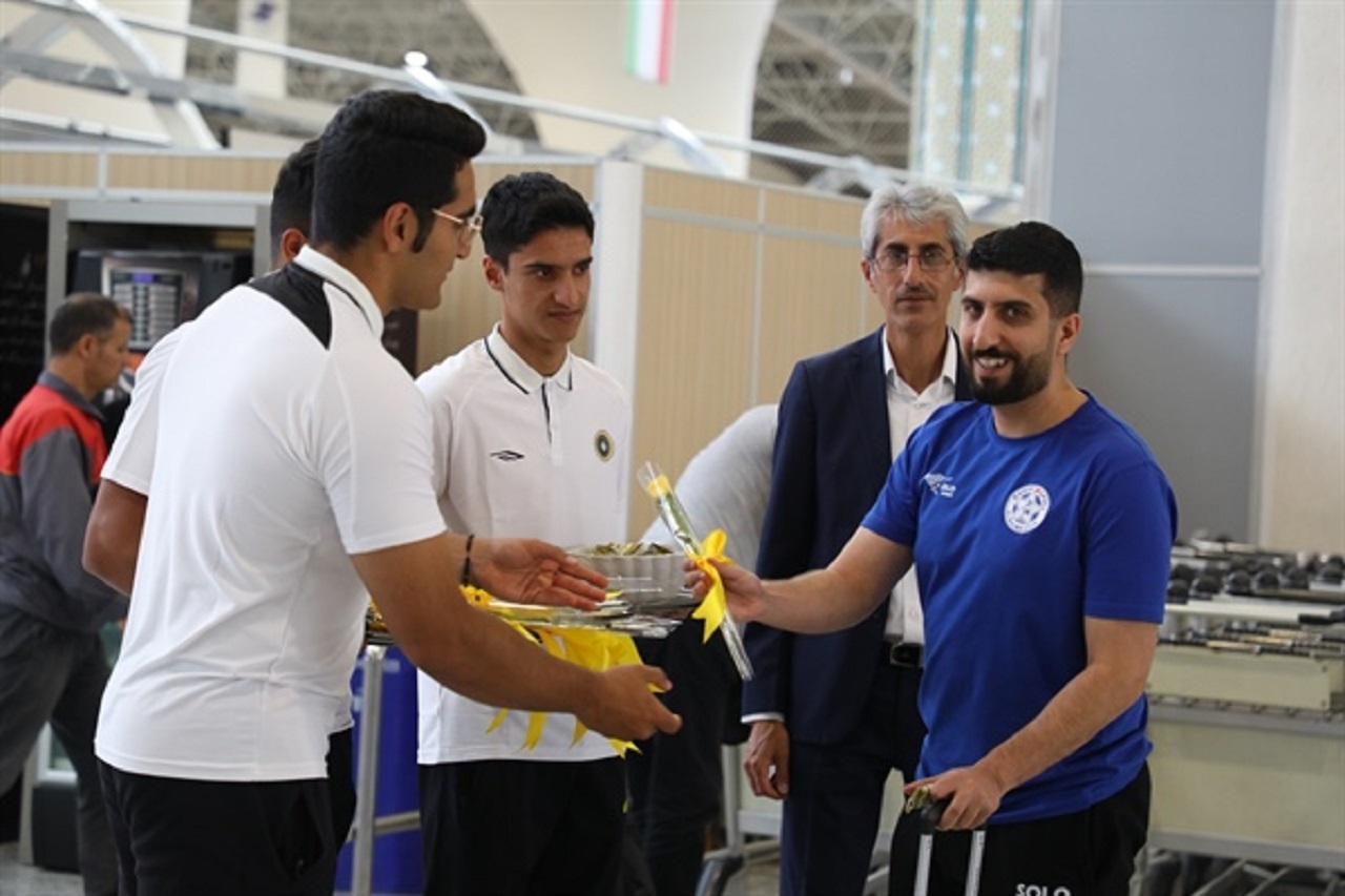 ورود اولین تیم آسیایی برای حضور در رقابتهای هندبال به اصفهان