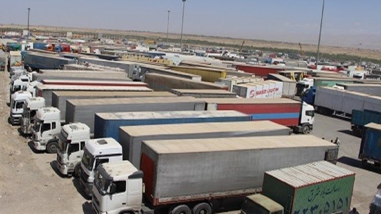 واردات بیش از ۴۳ میلیون دلار کالا از طریق بازارچه‌های موقت مرزی کردستان