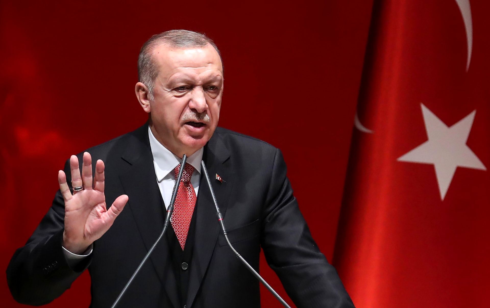 آوازخوانی اردوغان پس از پیروزی در انتخابات + فیلم