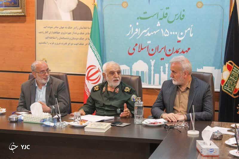 ترویج فرهنگ ایثار و شهادت از اولویت‌های شهرداری شیراز است