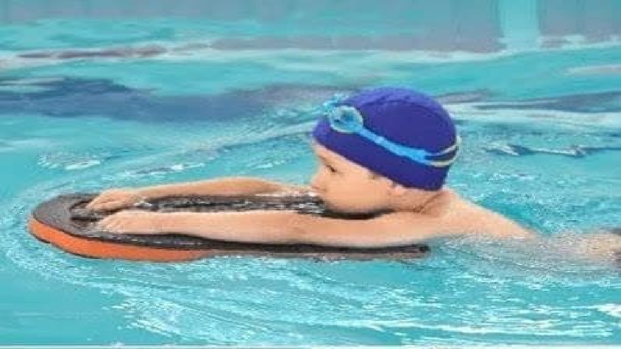 صدور مجوز اولین مدرسه شنا در چهارمحال و بختیاری
