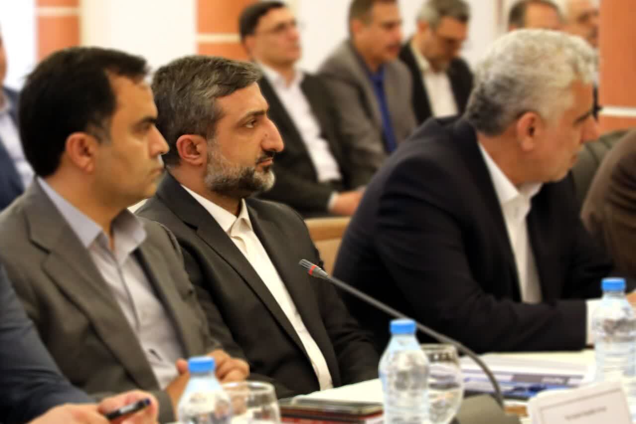 اعلام موافقت آذربایجان برای تهیه طرح مشترک ایجاد بارانداز ریلی پارس‌آباد/ افزایش بهره‌برداری اردبیل از ظرفیت‌های مرزی را به جد پیگیری می‌کنیم