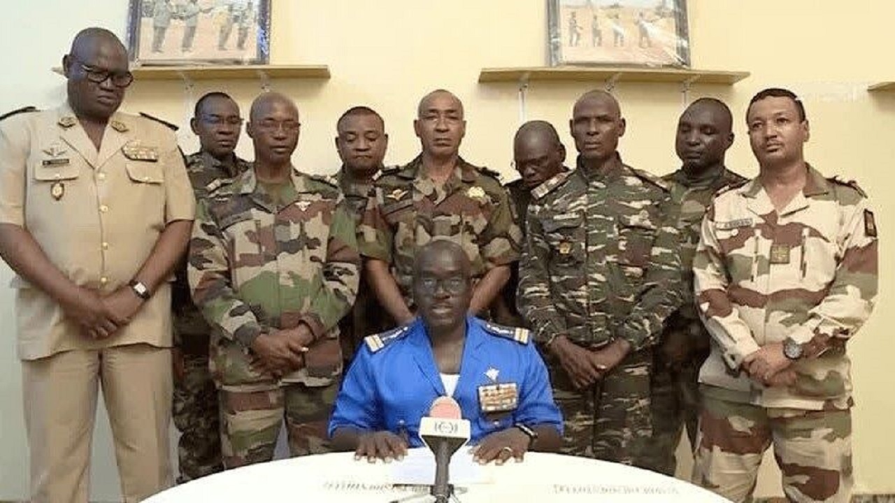 حمله هوایی فرانسه به پایگاه گارد ملی نیجر