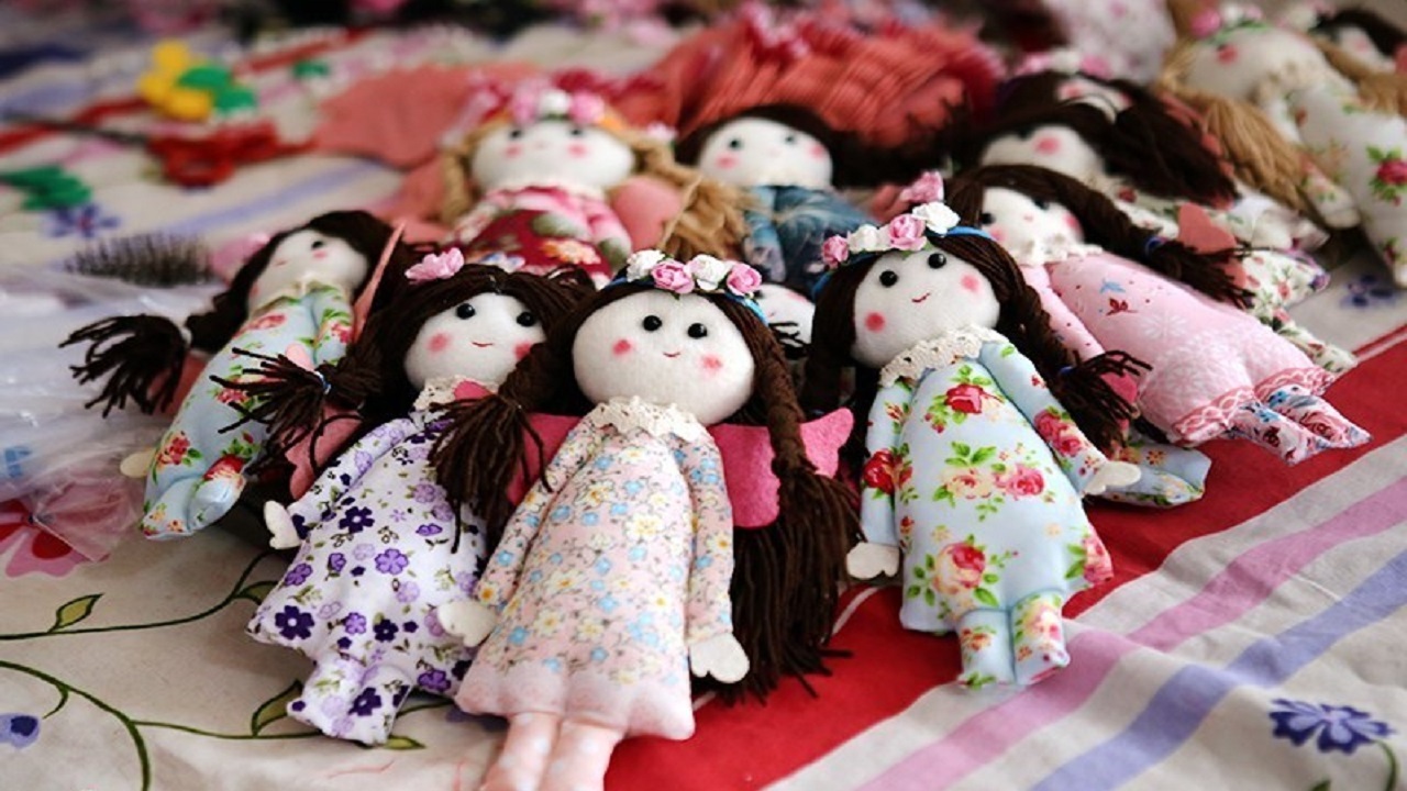 لحظه‌شماری عروسک‌ها برای دیدار با زائران خردسال اربعین